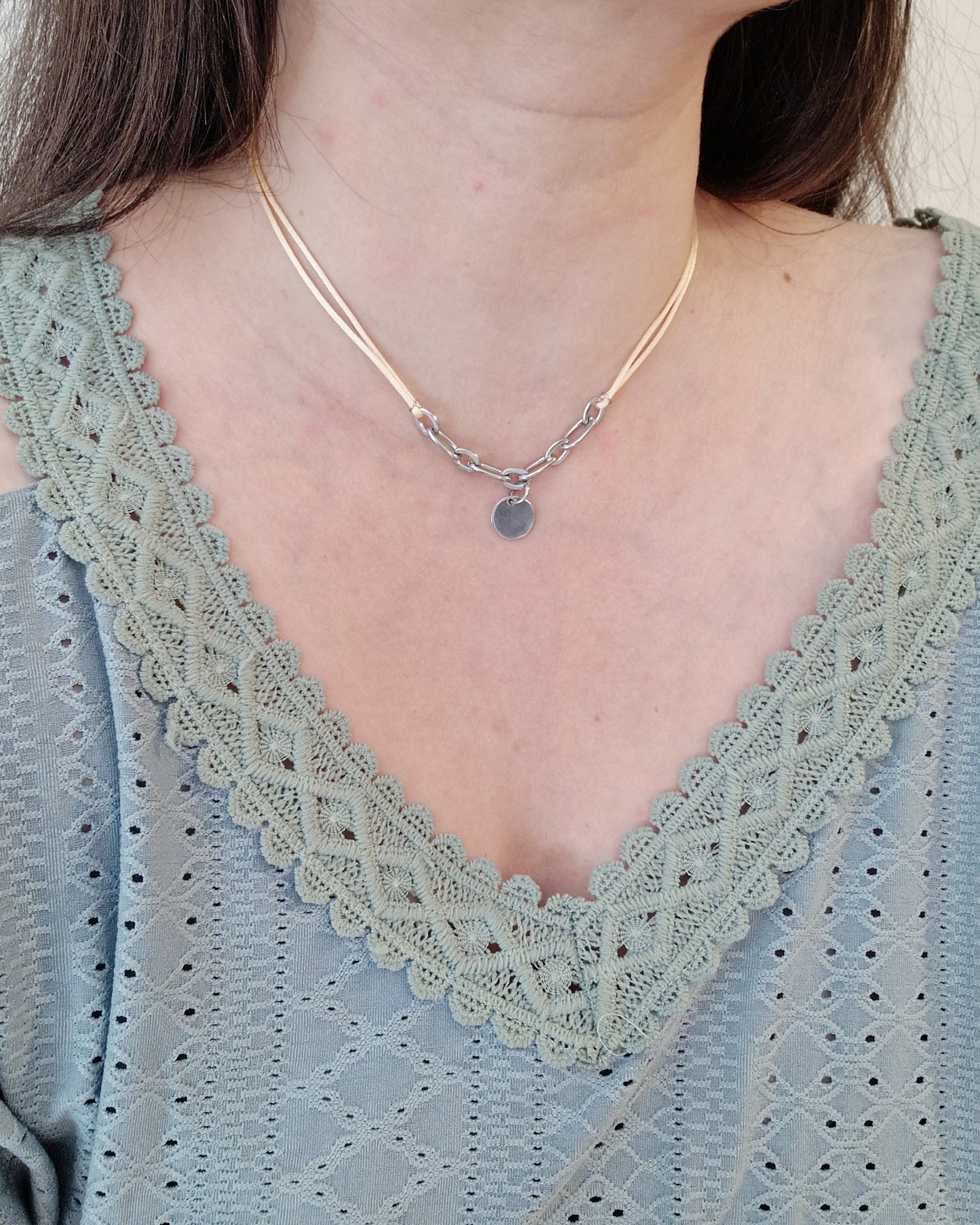 Mimi Jewels Collier Satin