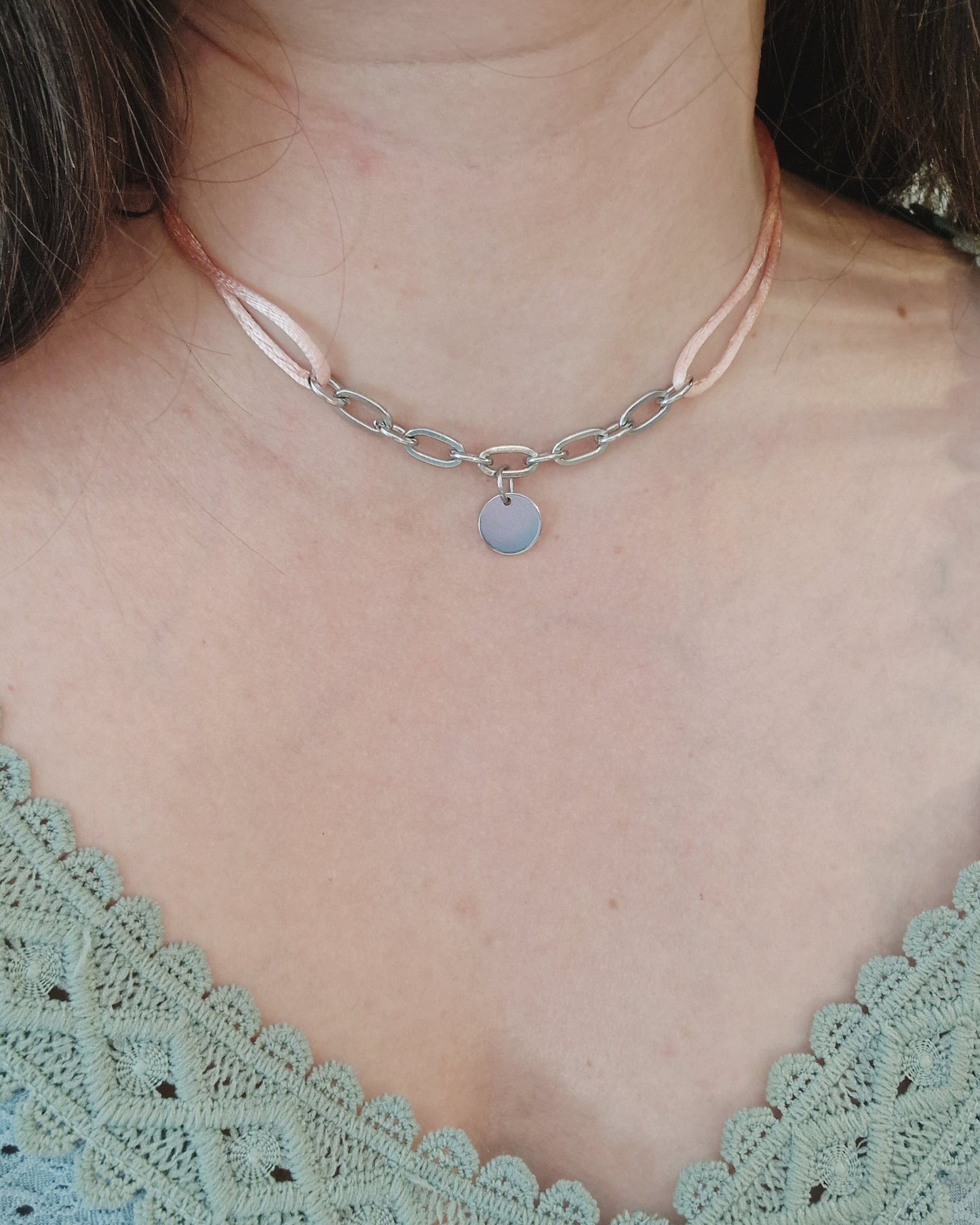Mimi Jewels Collier Satin
