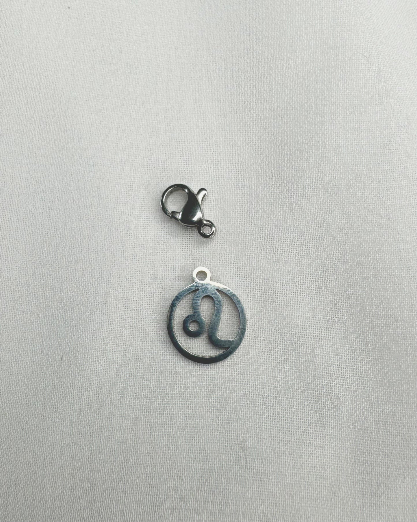 mimijewelsbyc Bague Astro - Bague breloque Astro argentée
