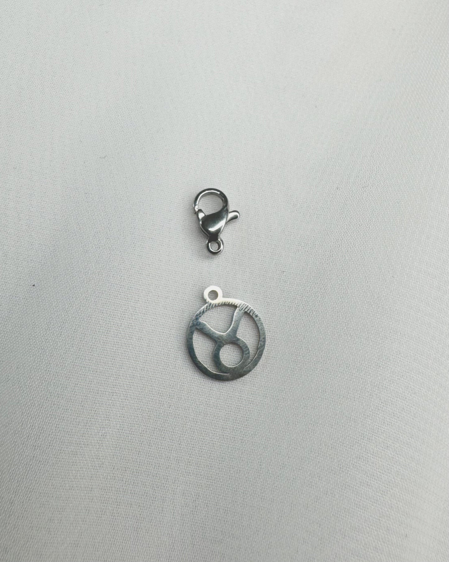 mimijewelsbyc Bague Taureau Astro - Bague breloque Astro argentée