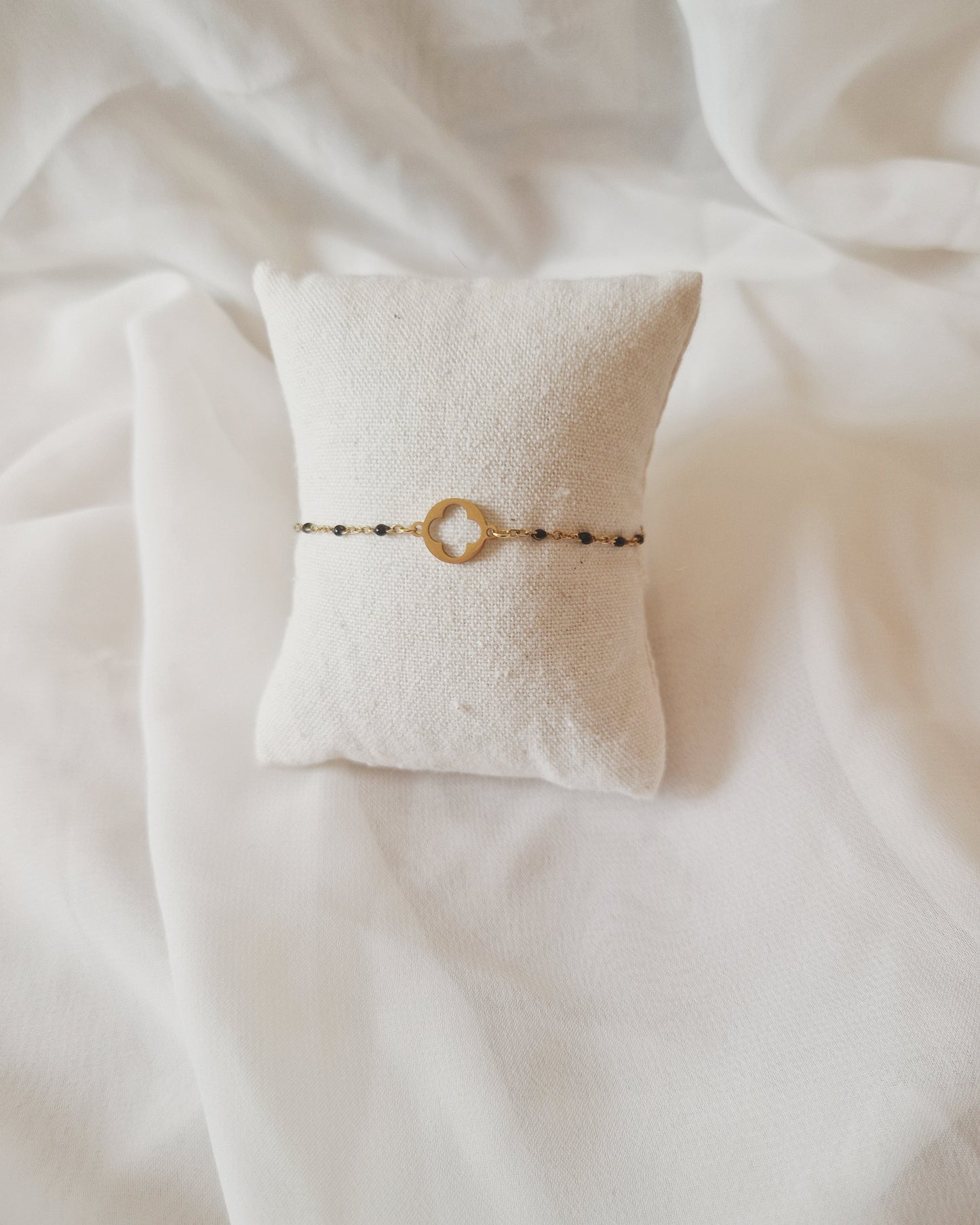 mimijewelsbyc Bracelet Clover doré (noir)