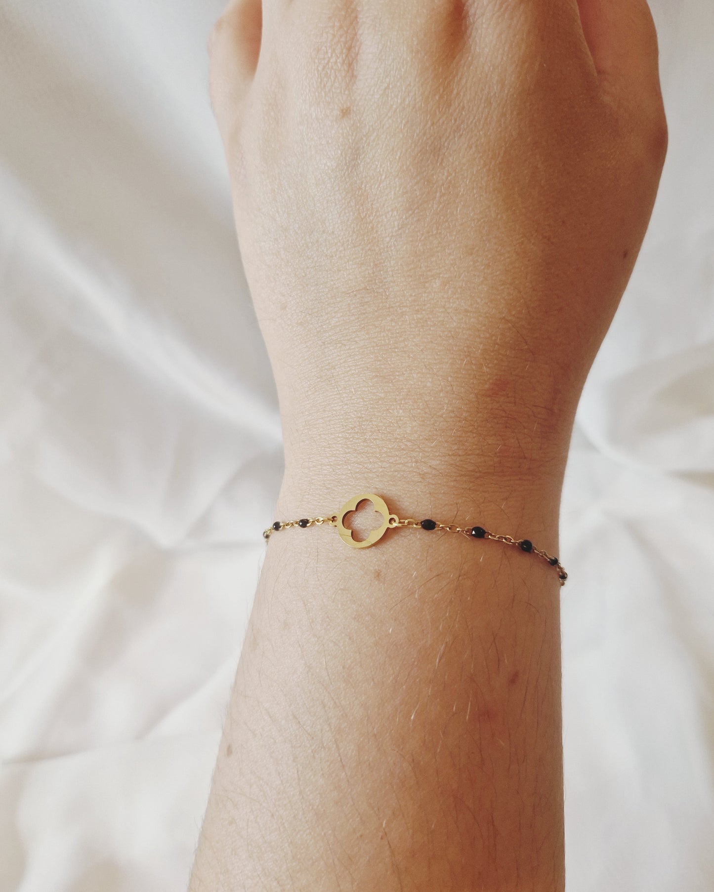 mimijewelsbyc Bracelet Clover doré (noir)