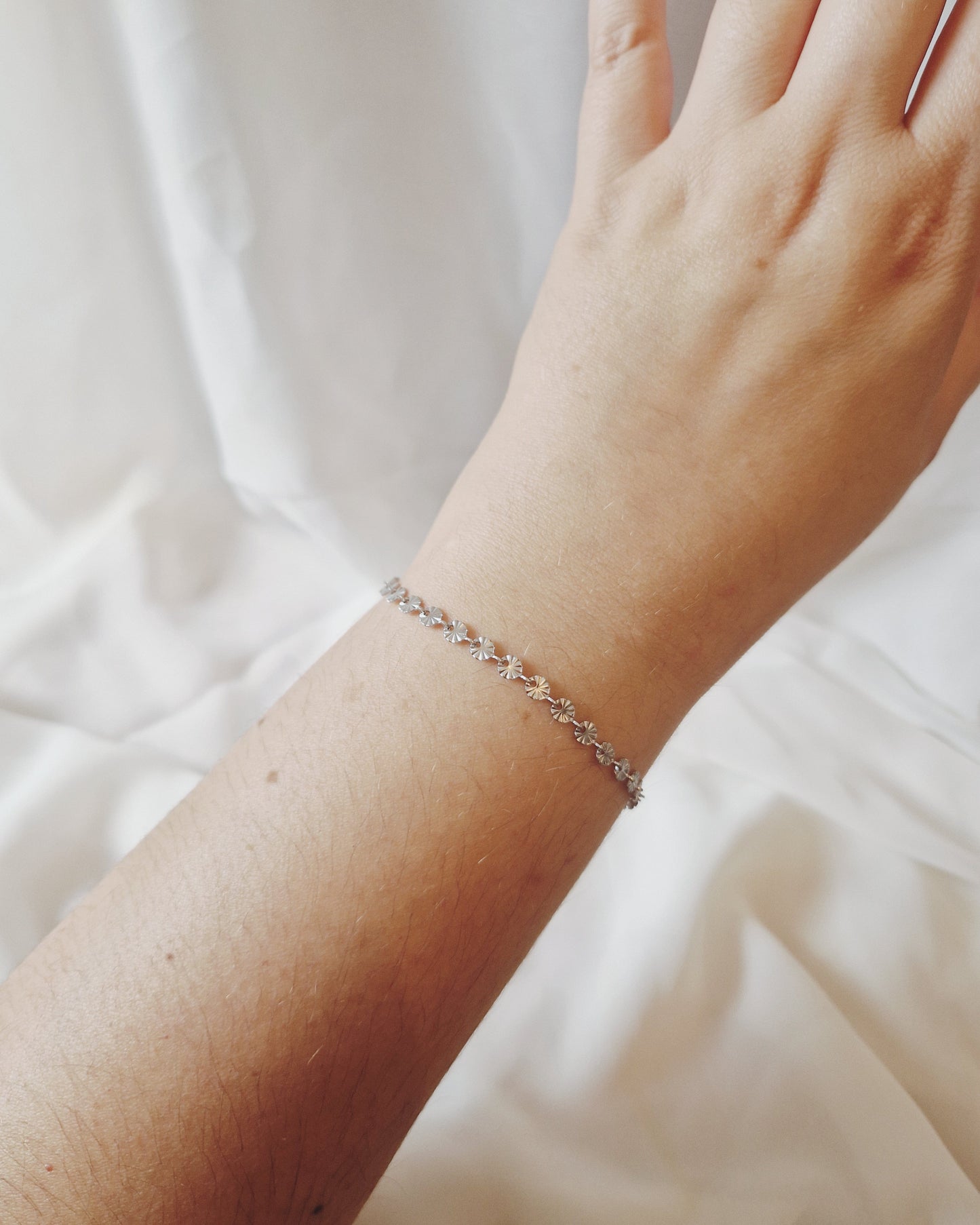 mimijewelsbyc bracelet Leaf - Bracelet en acier inoxydable mailles rondes (argenté)
