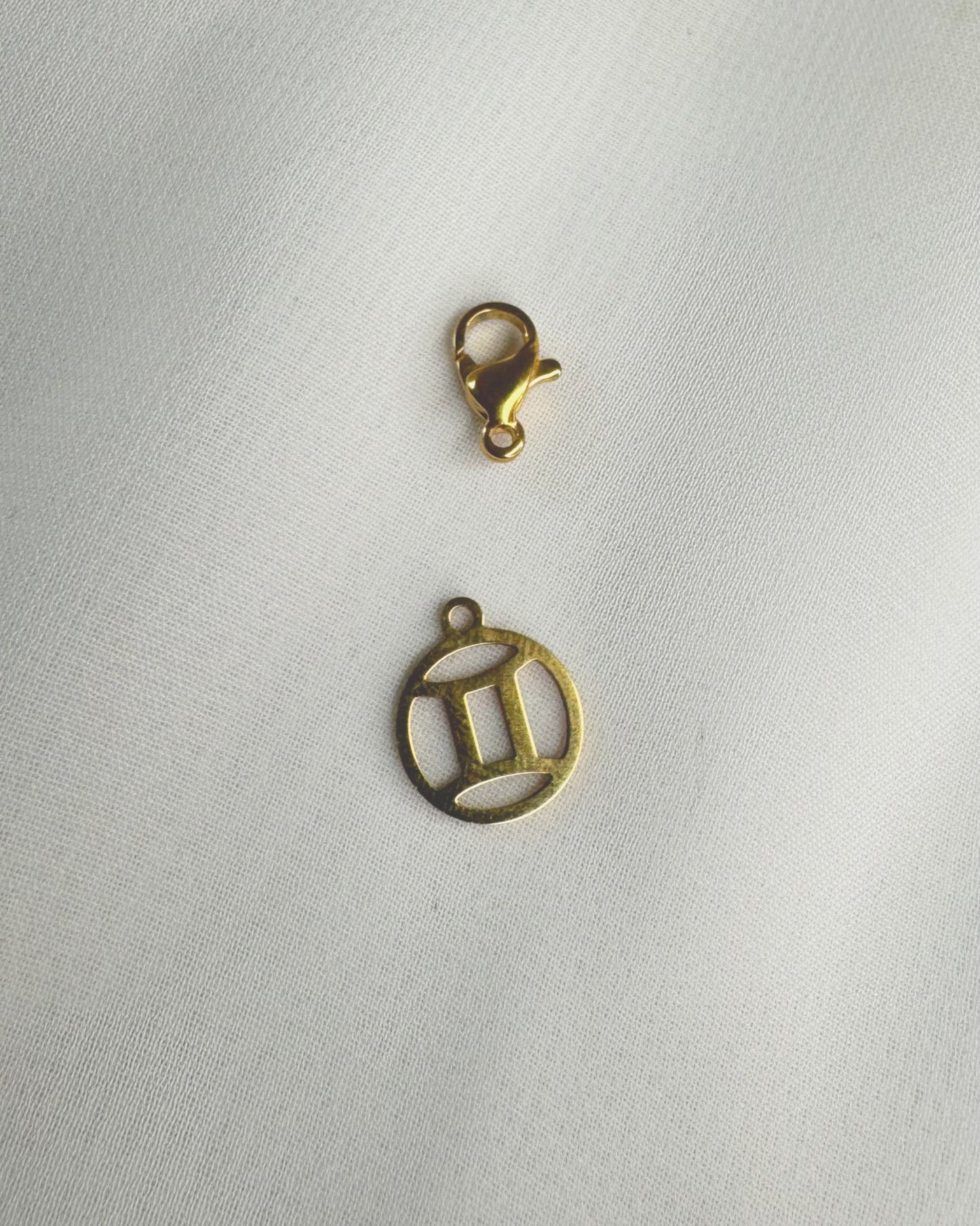 mimijewelsbyc Charms - Astro