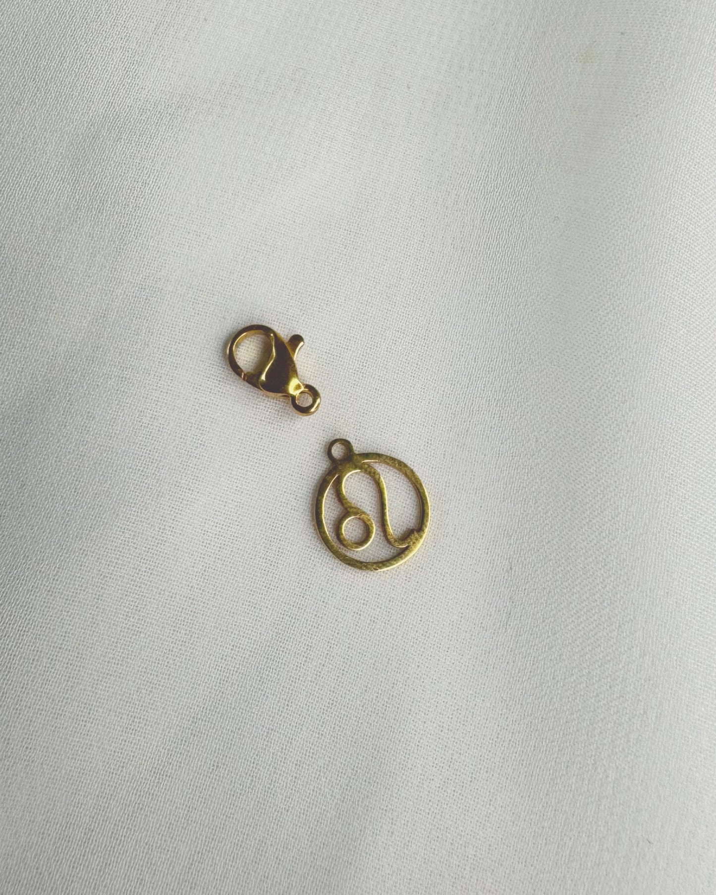 mimijewelsbyc Charms - Astro