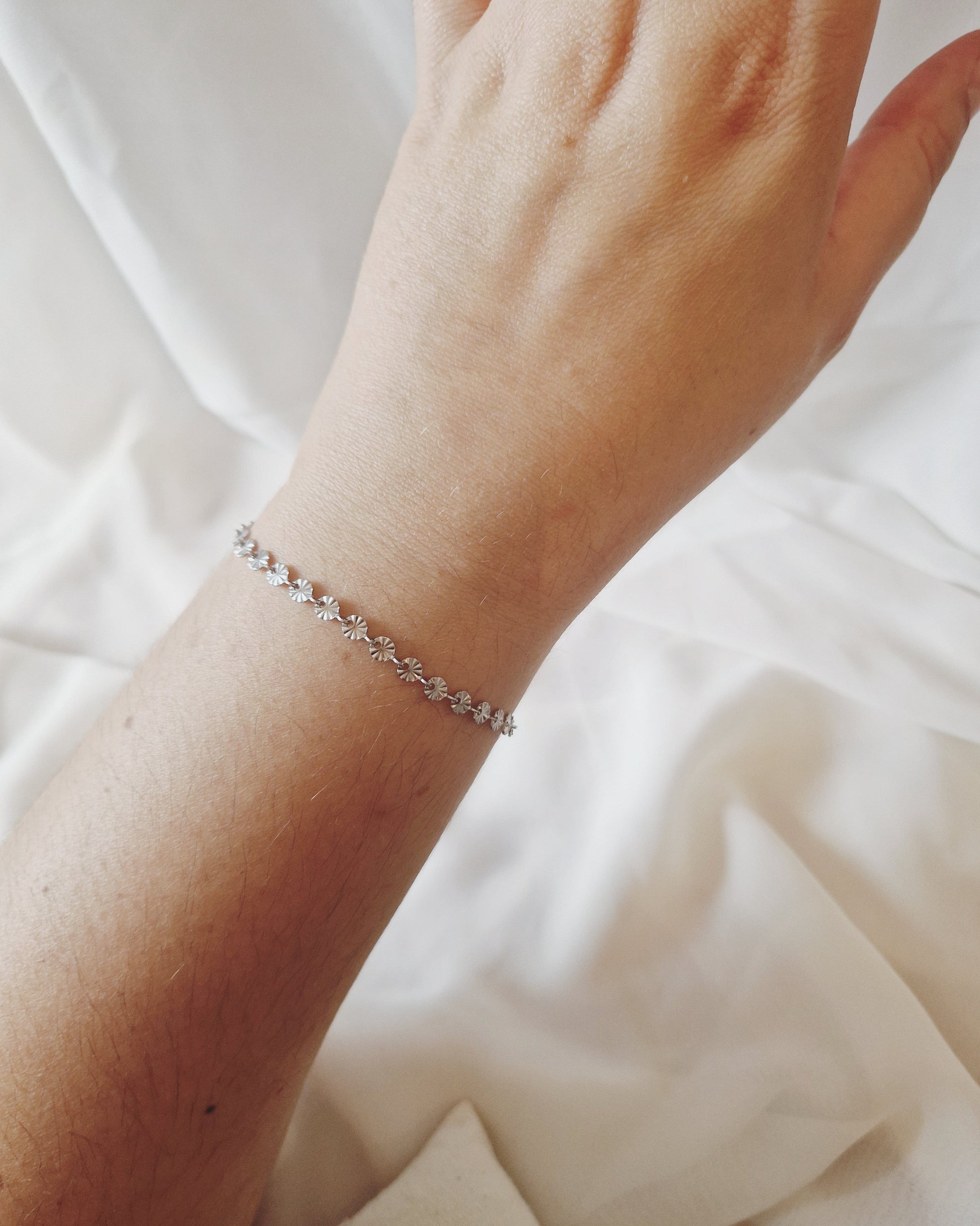 mimijewelsbyc bracelet Leaf - Bracelet en acier inoxydable mailles rondes (argenté)