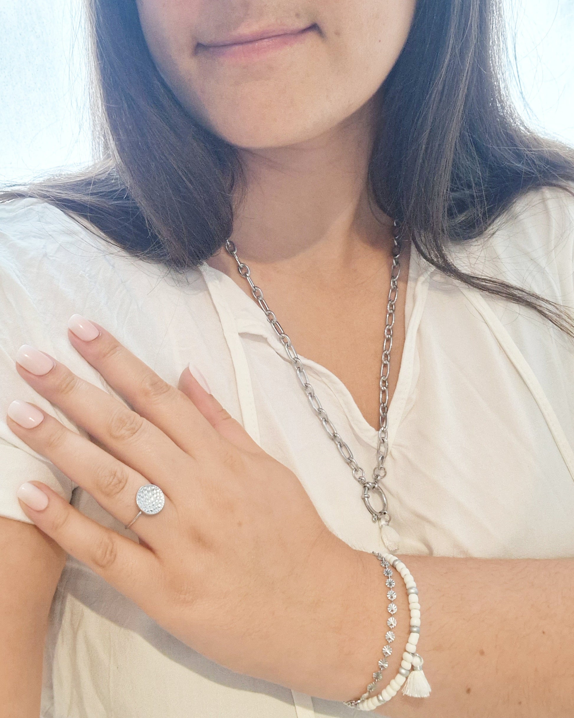 mimijewelsbyc Tessa - Bracelet en perles avec pompon (White)